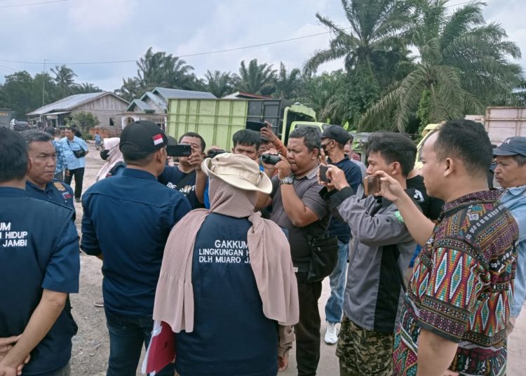 Penyegelan Pabrik Sawit PT PAL oleh Gakkum dan DLH Muaro Jambi