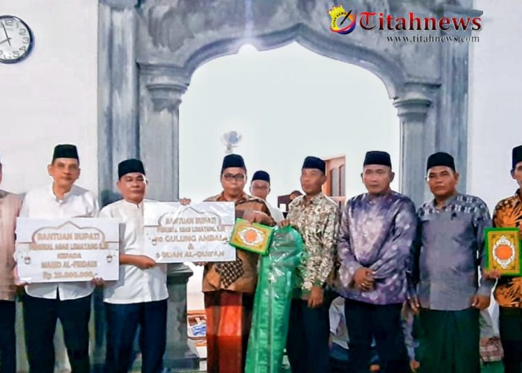 Drs. Agen Eliedy mewakili Bupati Dr. Ir. H. Heri Amalindo MM., Camat Tanah Abang Edi Irwan, SE.Msi., Kapolsek Tanah Abang AKP Zaldi SH Msi, diwakili oleh IPDA Aidil Fitriansyah